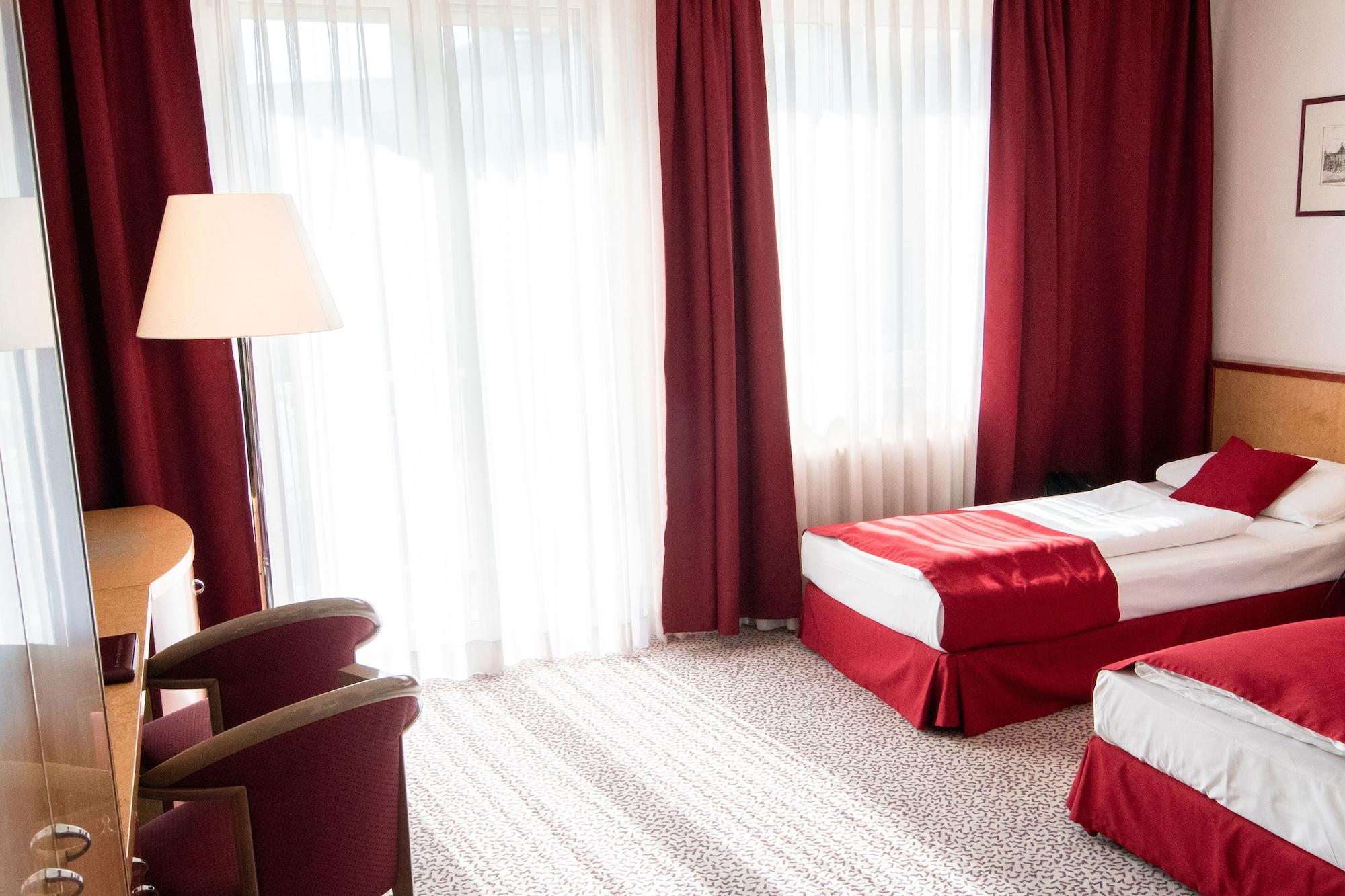 Leomar Hotel Ulm Eksteriør bilde