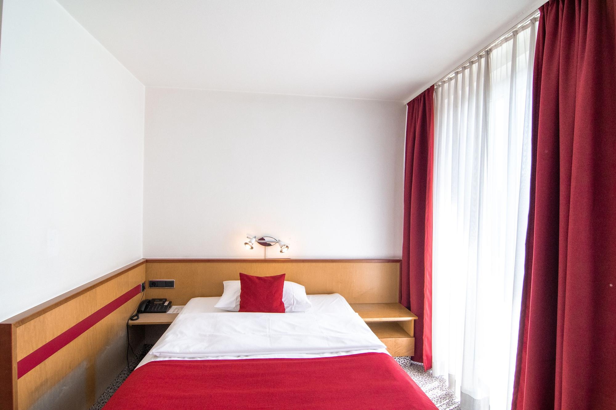 Leomar Hotel Ulm Eksteriør bilde