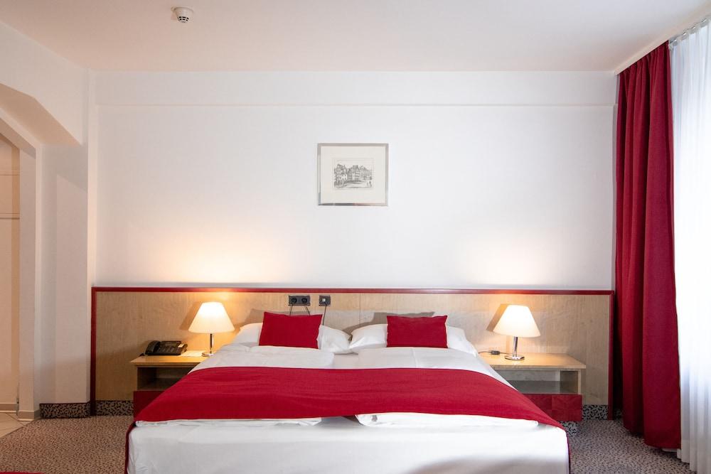 Leomar Hotel Ulm Eksteriør bilde