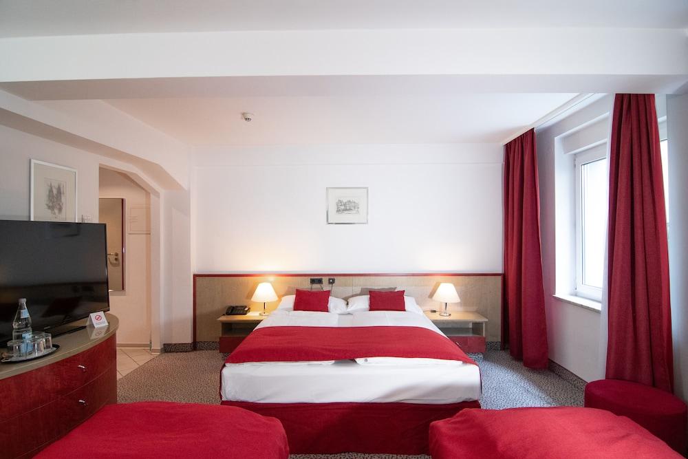 Leomar Hotel Ulm Eksteriør bilde