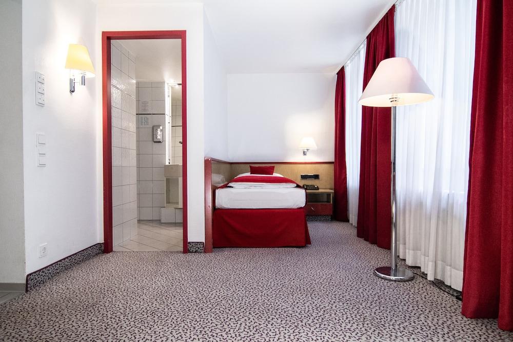 Leomar Hotel Ulm Eksteriør bilde