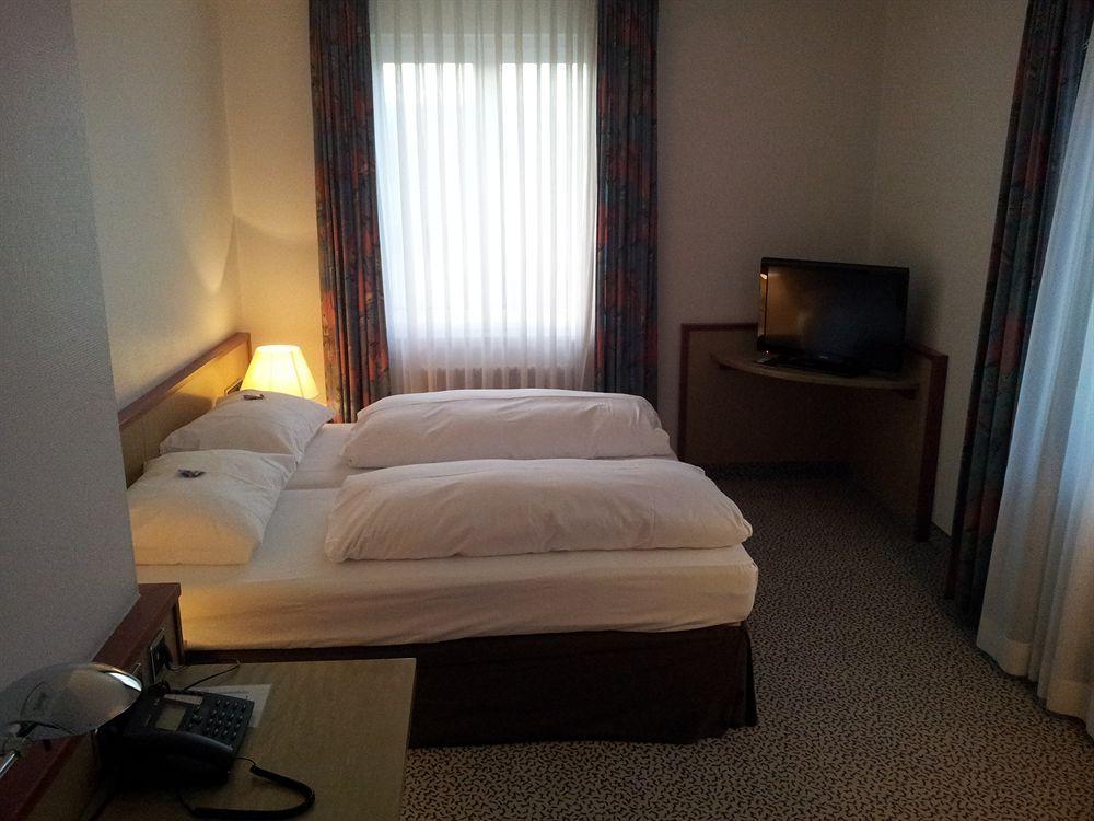 Leomar Hotel Ulm Eksteriør bilde