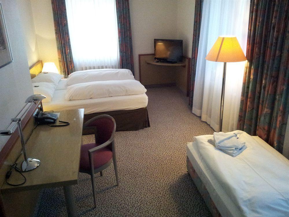 Leomar Hotel Ulm Eksteriør bilde