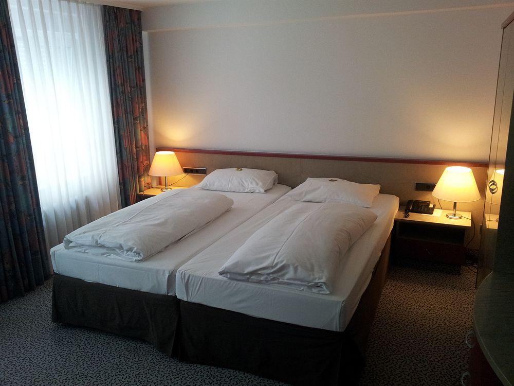 Leomar Hotel Ulm Eksteriør bilde